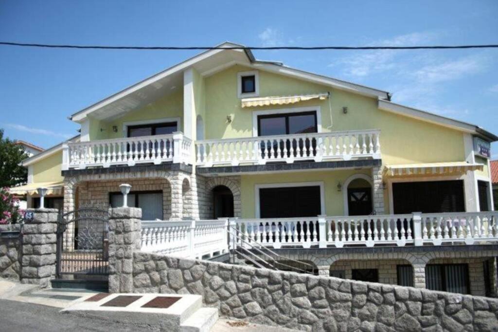 Apartman Nikola Salatić Exteriér fotografie