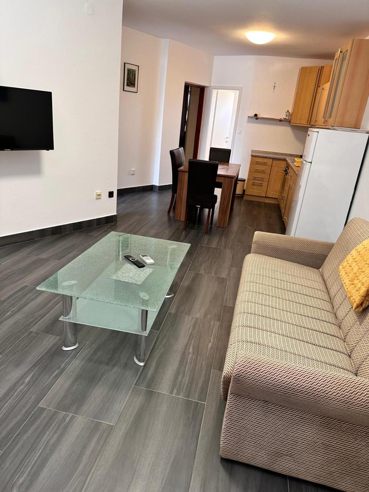 Apartman Nikola Salatić Exteriér fotografie